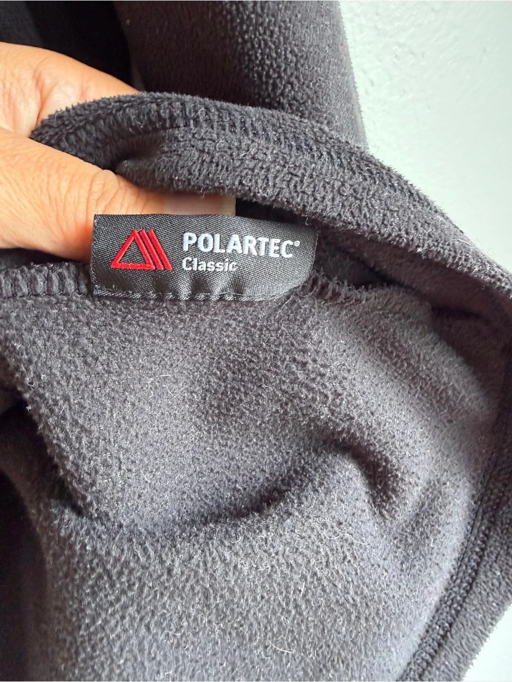 The North Face Men’s Black Quarter-Zip Fleece Pullover